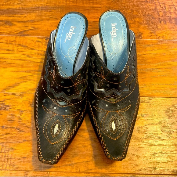 Indigo by Clark’s Western Boot Style Slip on Shoes. - Picture 1 of 8